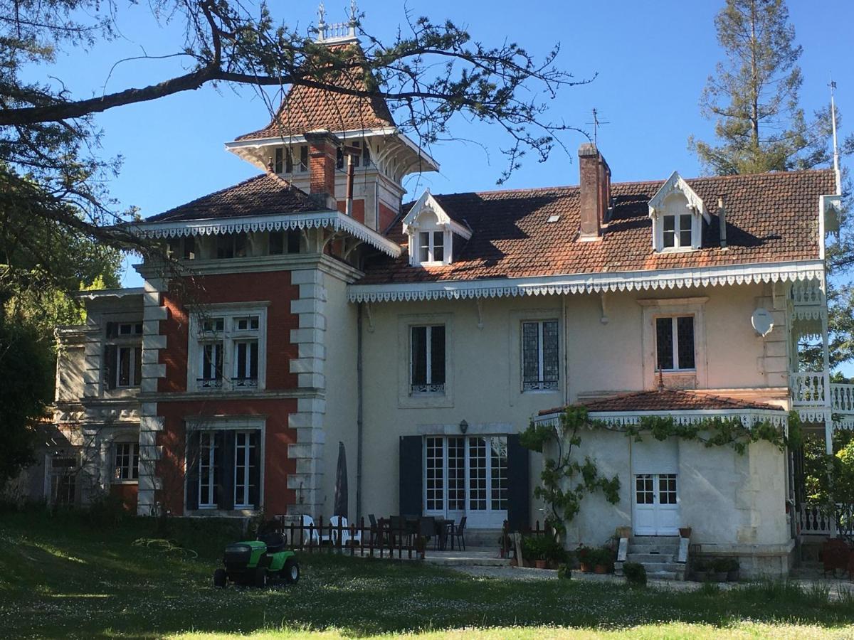 Saint-Séverin Manoir De L'Epine Bed & Breakfast エクステリア 写真